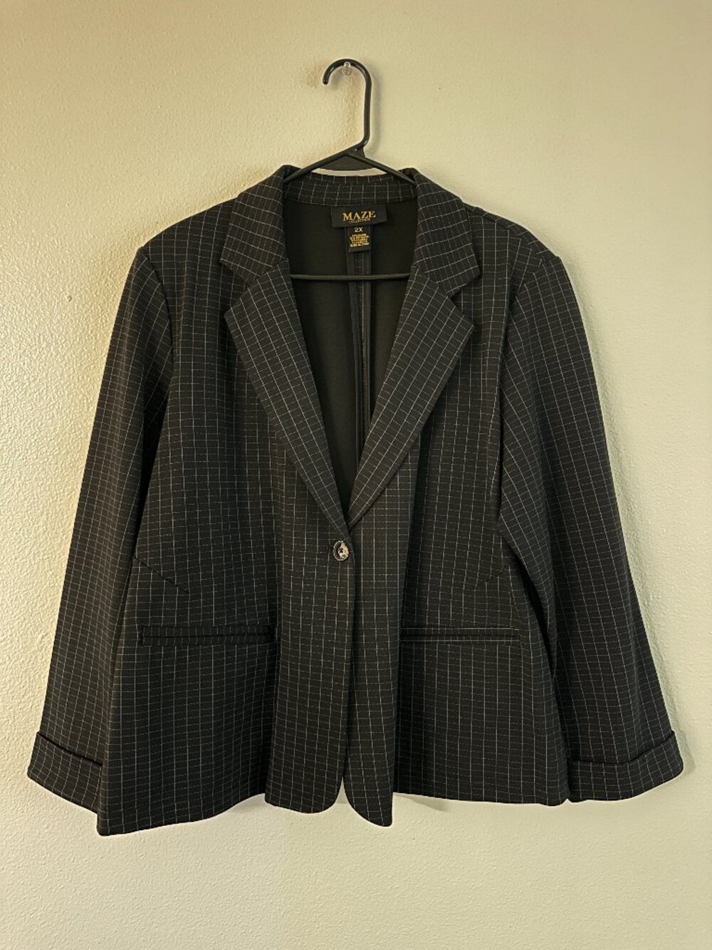 MAZE Collection Women's Plus Size Black Windowpane Blazer w/ Real Pockets